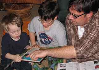 pto_familyhomereading